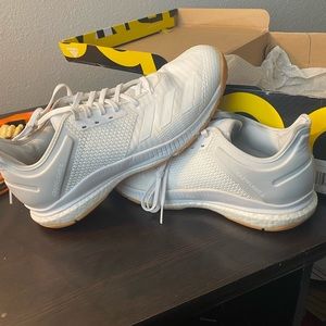 Adidas women’s  crazyflight x3 volleyball shoes (stained) size 10.5